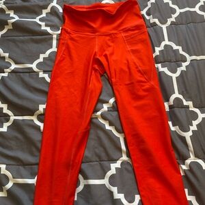 Old Navy red Elevate Leggings